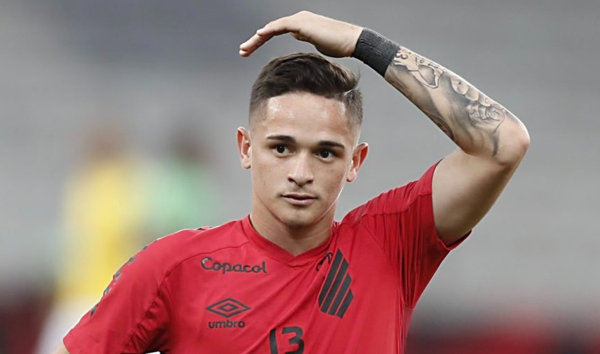 Rannie gody i uvlechenie konnym sportom